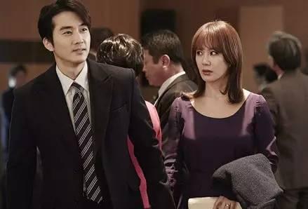 妻子小姐 在线观看,在线观看,情感纠葛中的爱情抉择 第1张 妻子小姐 在线观看,在线观看,情感纠葛中的爱情抉择 第1张